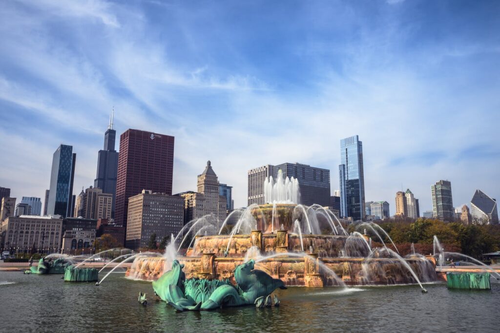 Chicago's Buckingham Fountain and Skyline Summer Itinerary