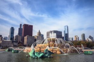 Chicago's Buckingham Fountain and Skyline Summer Itinerary