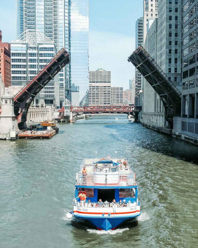 Chicago architecture boat tour