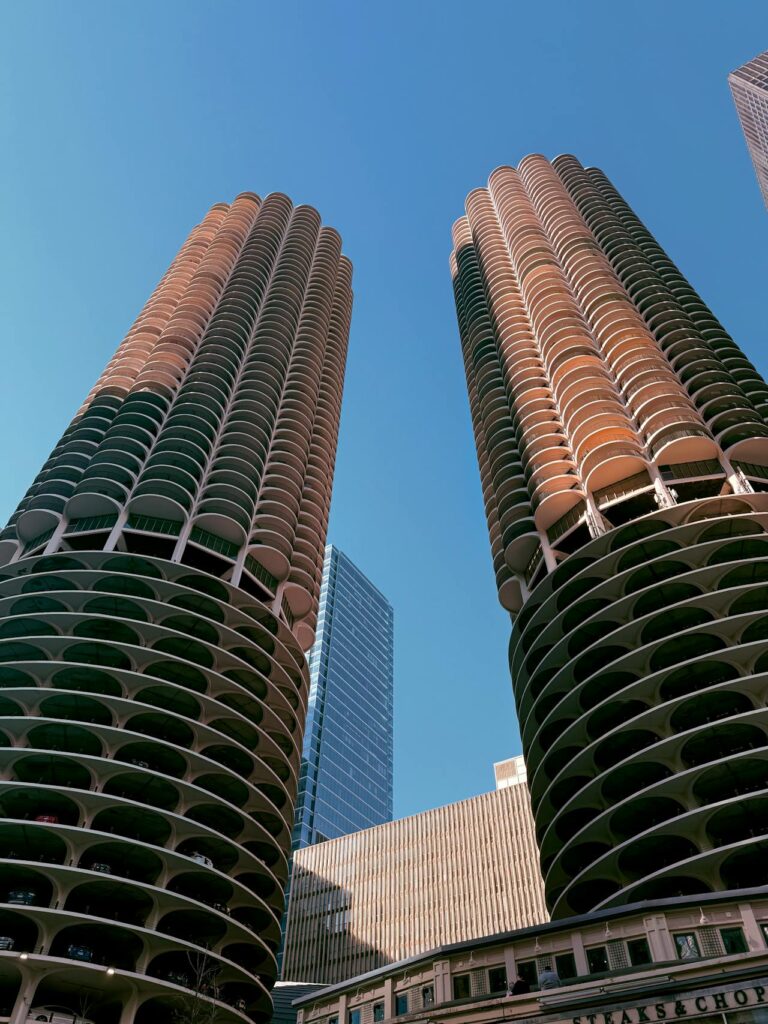 Marina city towers chicago downtown