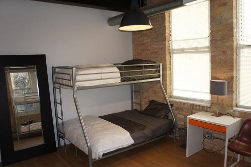 Urban Holiday Lofts Hostel Chicago