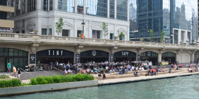 Best Waterfront Bars and Restaurants in Chicago