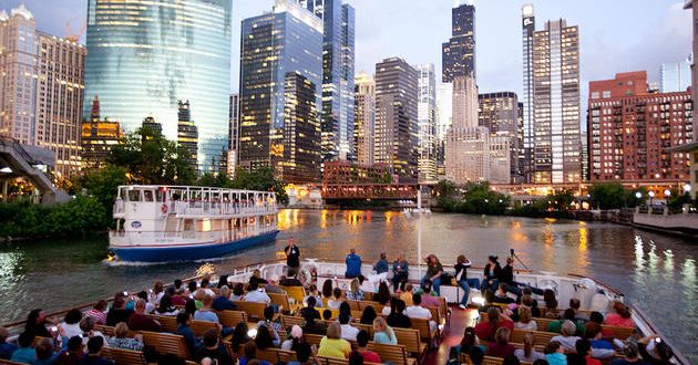 Chicago River and Lake Architecture Cruise