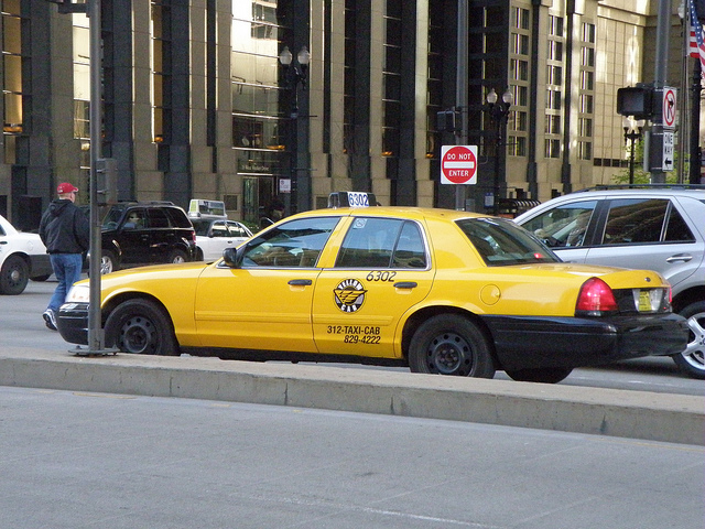 Getting Around Chicago by Taxi