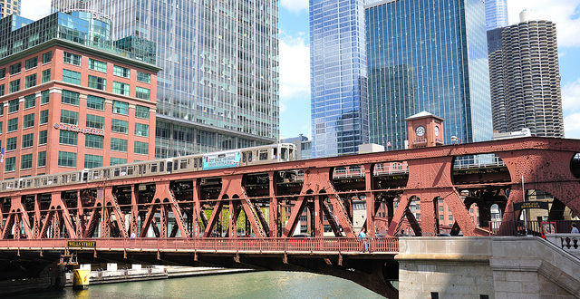 Getting Around Chicago by CTA Trains