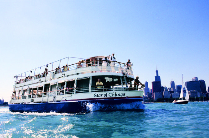  Lake Michigan Sightseeing Cruise in Chicago