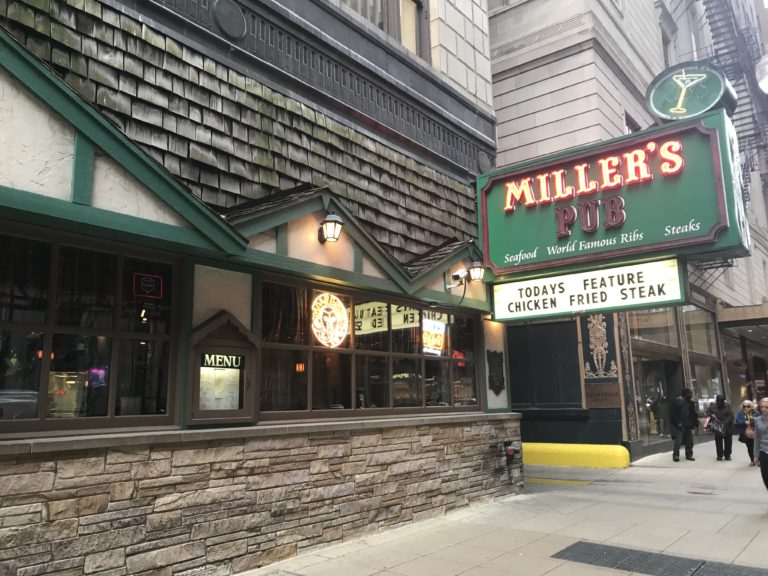 Miller's Pub Review Perfect Happy Hour Bar in Downtown Chicago Go Visit Chicago