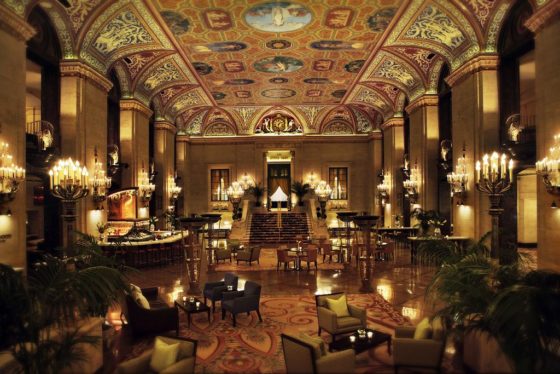 Palmer House Hotel Near Art Institute of Chicago