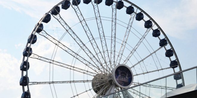 CENTENNIAL WHEEL - Ferris Wheel at Navy Pier