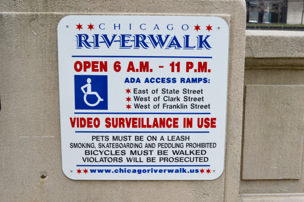 Chicago Riverwalk hours of operation