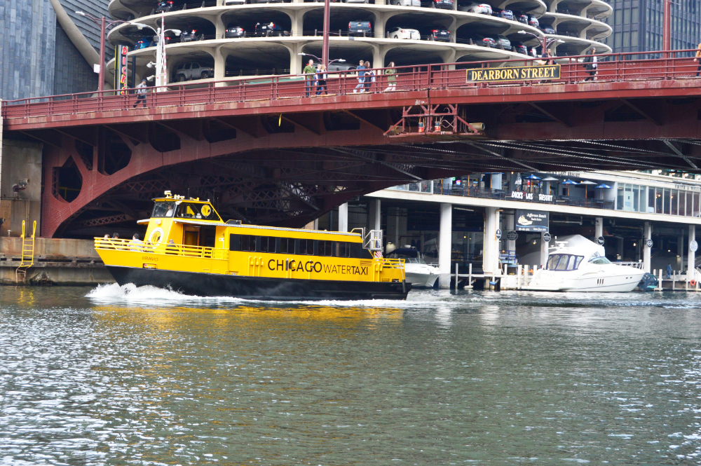 Chicago Watertaxi Chicago Riverwalk