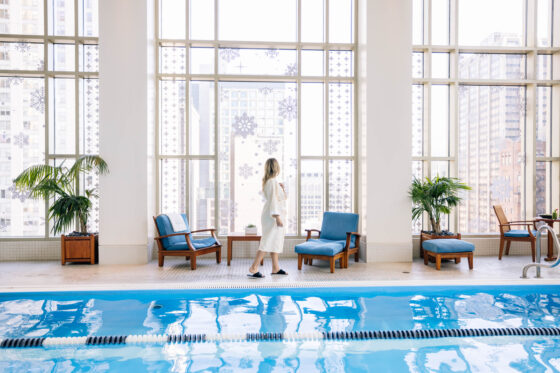 Dive into Luxury: Discover the Best Hotel Pools in Chicago